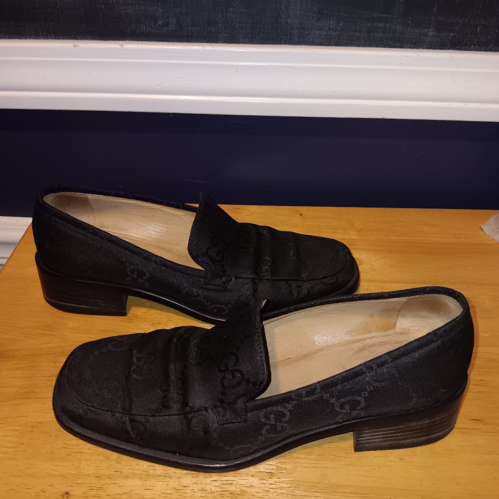 Gucci Black GG Monogram Satin Loafers - Picture 2 of 4
